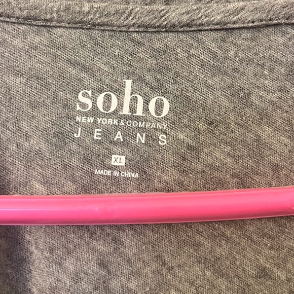 LAST CALL ! Gray Striped Short Sleeve Top from NY & Company. Size XL. - Picture 2 of 3